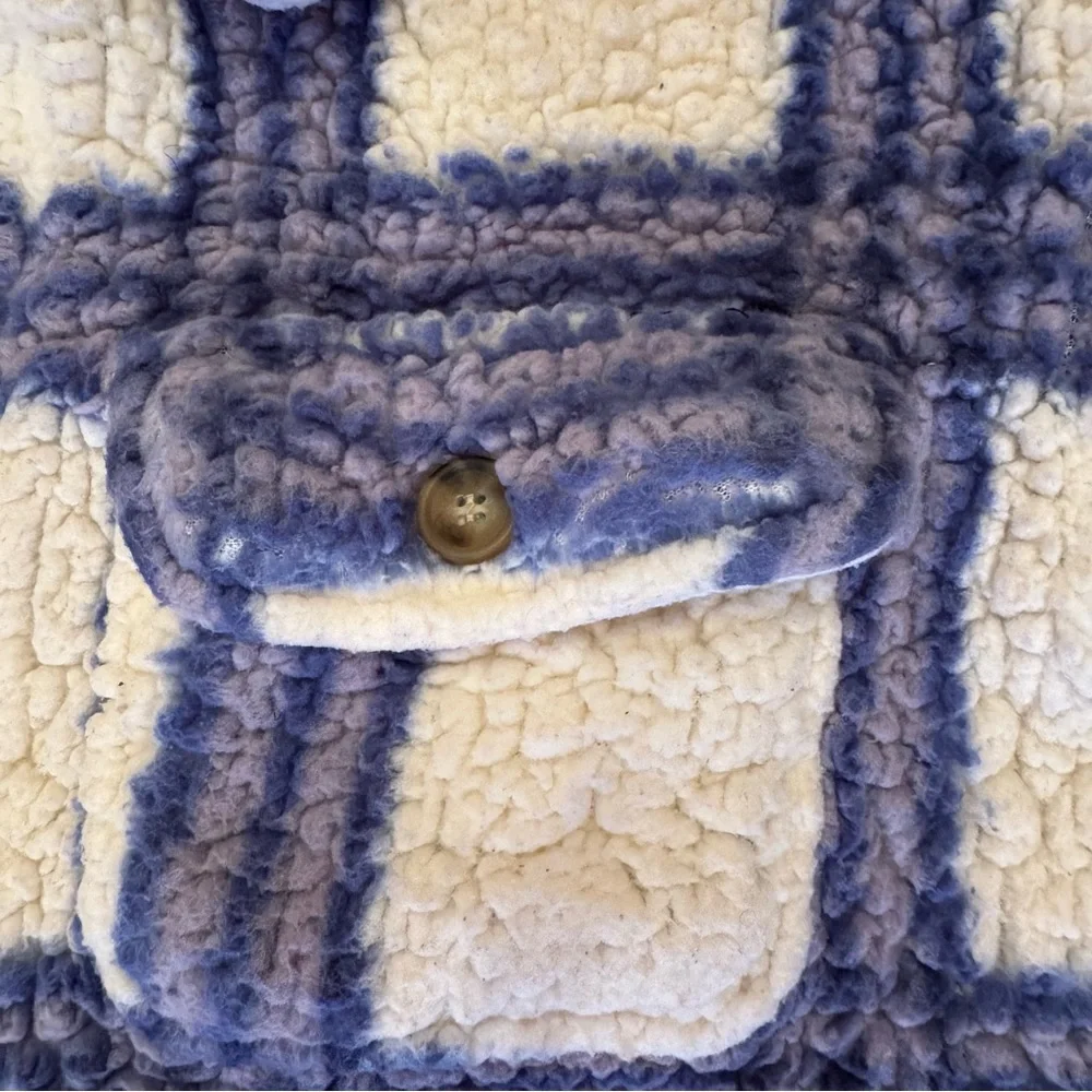 Almost Famous Sherpa Plaid Shacket Jacket Blue Cream Cozy XL - Picture 6 of 10